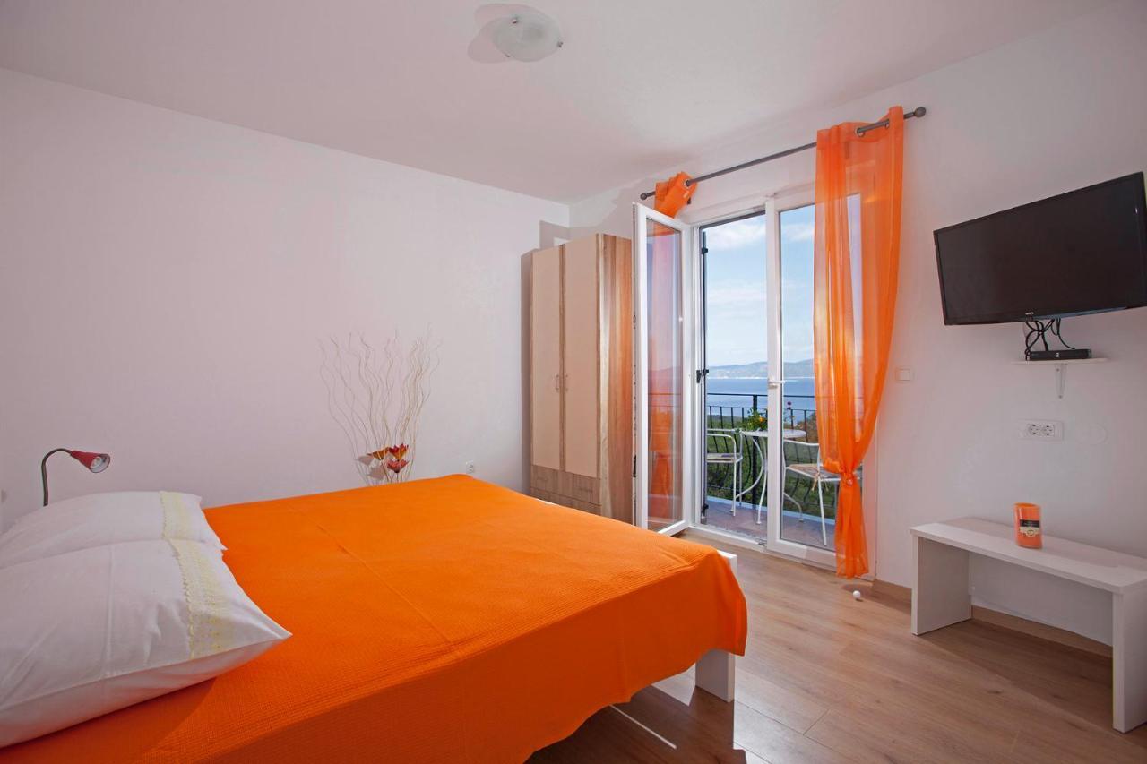 Villa Mirta In Crni Labin  Eksteriør billede