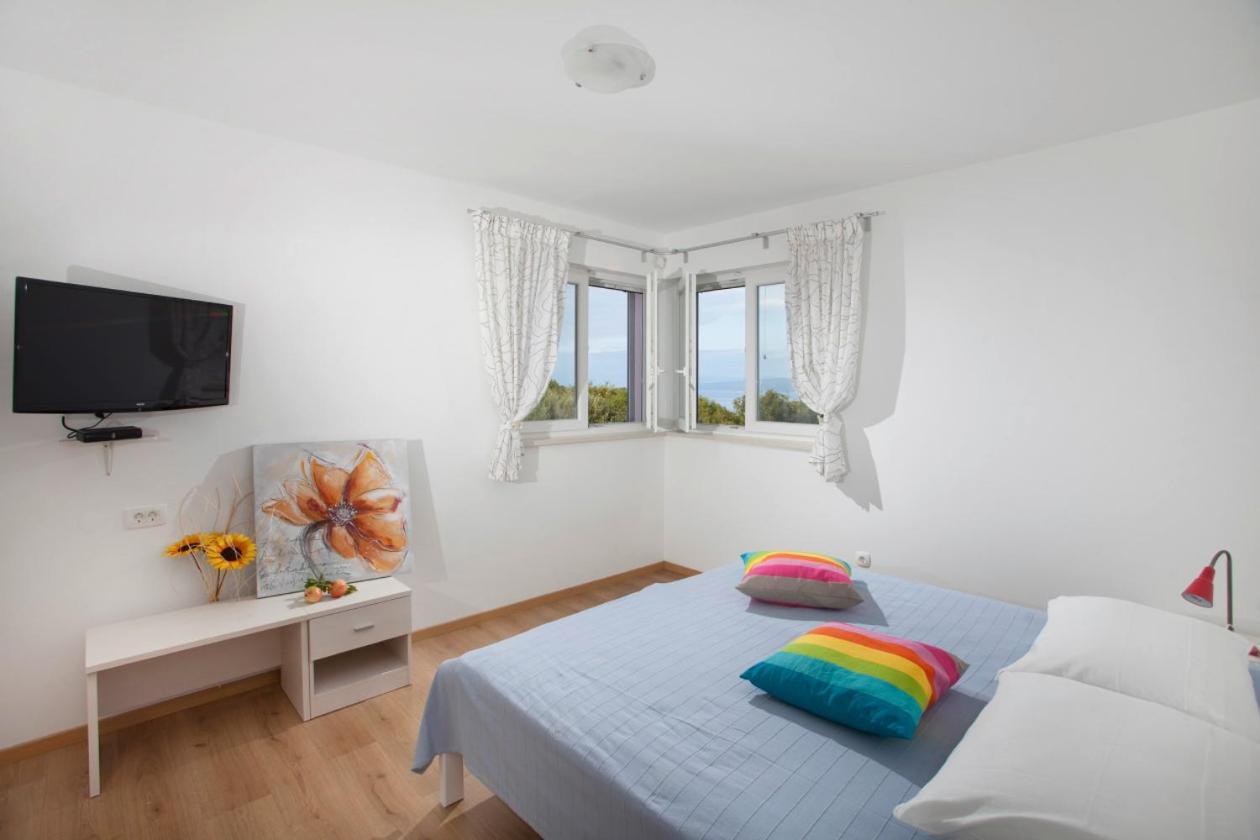 Villa Mirta In Crni Labin  Eksteriør billede